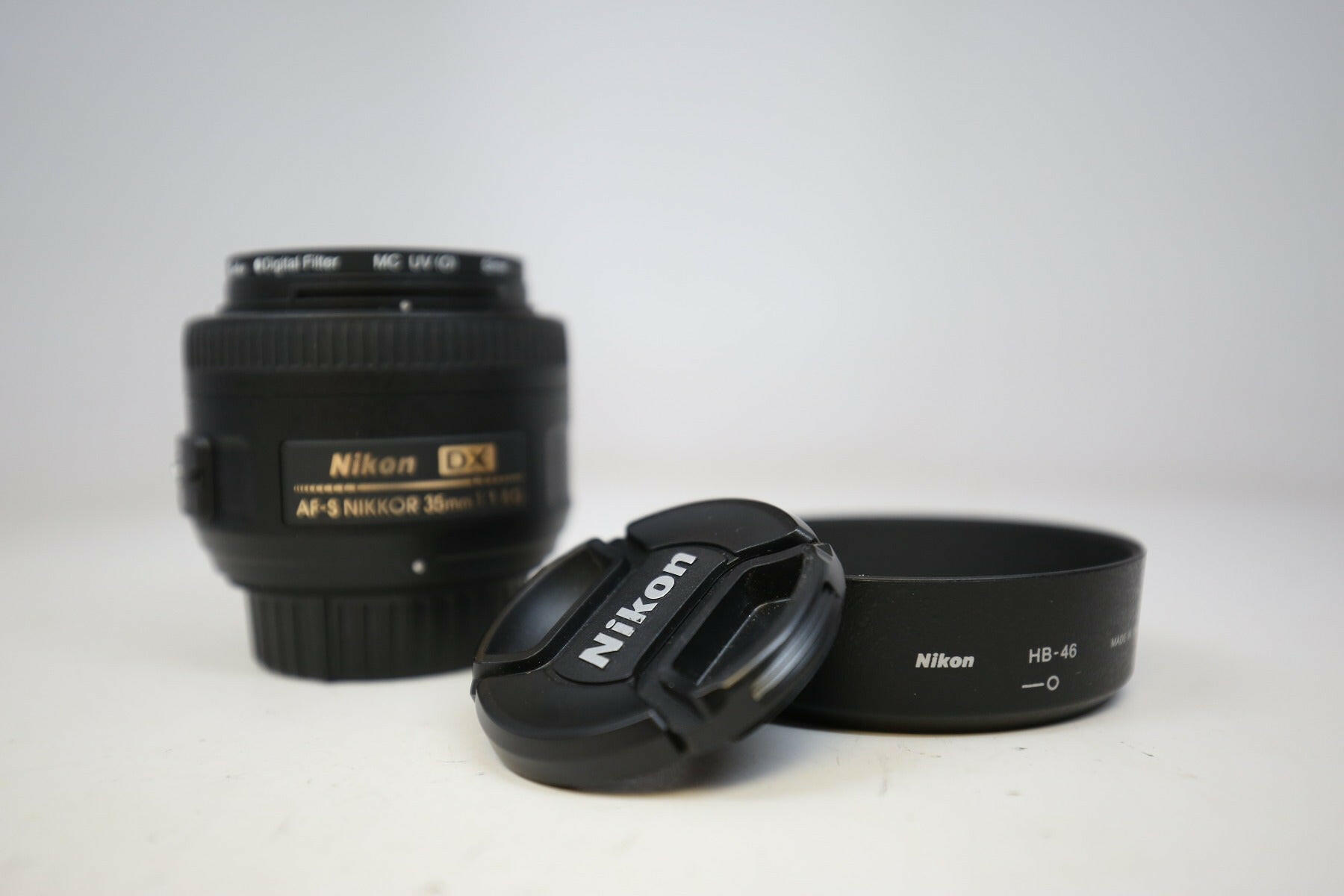 USED Nikon 35mm f/1.8G AF-S DX Lens